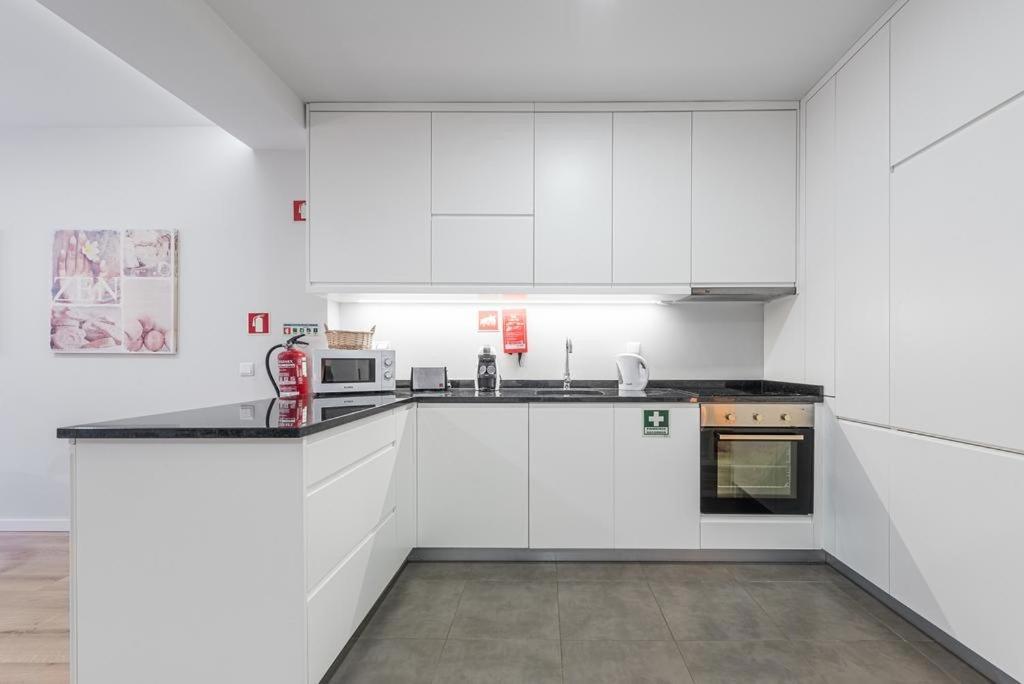 Oporto Downtown View Apartment ภายนอก รูปภาพ