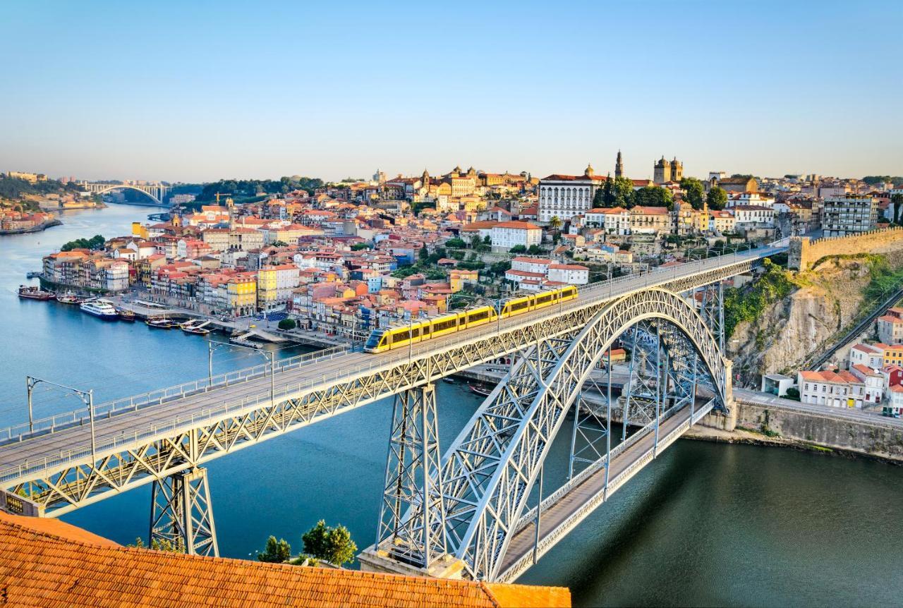 Oporto Downtown View Apartment ภายนอก รูปภาพ